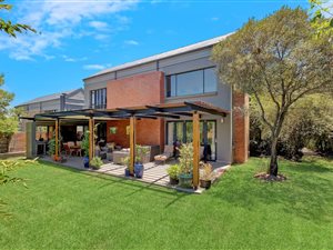 4 Bed House in Steyn City