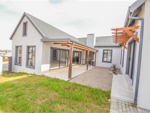 3 Bed House in Blue Mountain Village