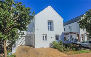 3 Bedroom House in Capolavoro Estate