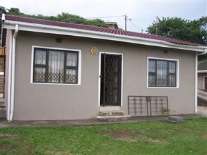 2 Bed House in Lovu