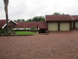 3 Bed Townhouse in La Montagne