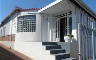 3 Bedroom House in Westdene