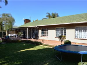 4 Bed House in Allen Grove