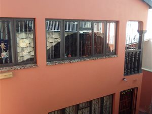 4 Bed House in Chatsworth Central