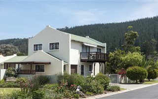 6 Bedroom House in Meedingsride