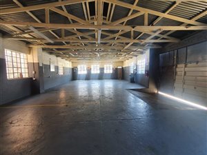 400 m² Industrial space in Booysens Reserve