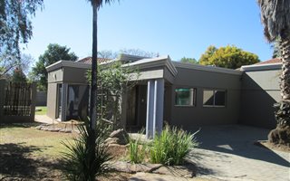 3 Bedroom House in Three Rivers