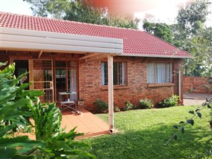 3 Bed Townhouse in Die Hoewes
