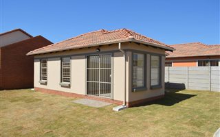 3 Bedroom House in Kirkney