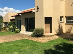 4 Bed House in Glen Austin