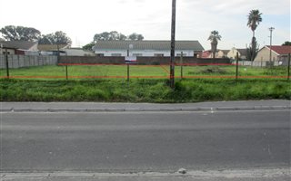 483 m² Land available in Parow
