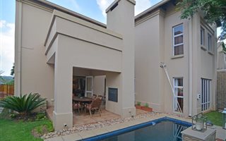 2 Bedroom Cluster in Edenburg
