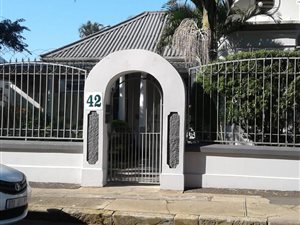 250 m² Commercial space in Glenwood