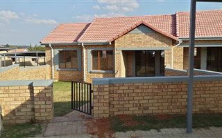 2 Bedroom Townhouse in Randpark Ridge
