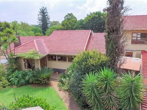 4 Bed House in Dowerglen