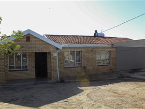 4 Bed House in Pinetown Central