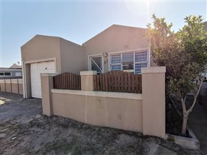 2 Bed House in Strandfontein