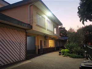 5 Bed House in East Lynne