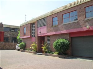 1000 m² Industrial space in Kya Sands