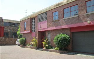 1000 m² Industrial space in Kya Sands