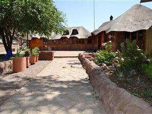 220 m² Commercial space in Estoire