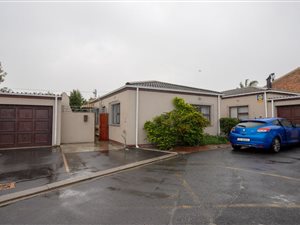 2 Bed Townhouse in Brackenfell Central