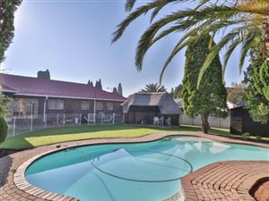3 Bed House in Brackenhurst