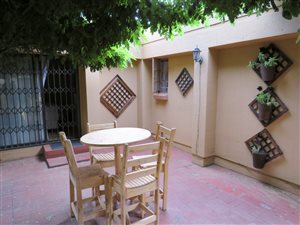 3 Bed Townhouse in Vanderbijlpark SE3