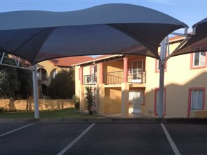 2 Bed Apartment in Sundowner