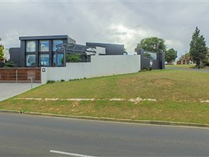 3 Bed House in Sonstraal