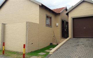 2 Bedroom House in Halfway Gardens