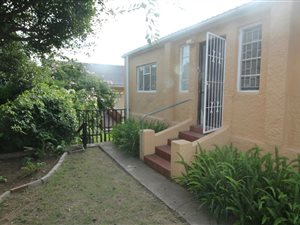 1 Bedroom House in East Bank