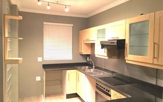 3 Bedroom Apartment in Benmore Gardens