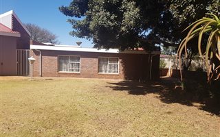 6 Bedroom House in Erasmusrand