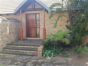 2 Bed Townhouse in Monument
