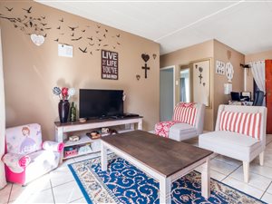 2 Bed House in Roodekrans