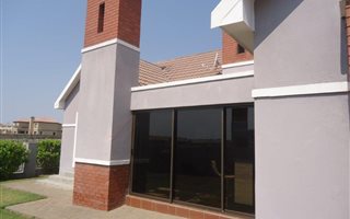 4 Bedroom Townhouse in Shellyvale