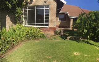 3 Bedroom Simplex in Norkem Park
