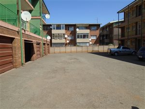 2 Bed House in Vanderbijlpark CW1