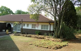 3 Bedroom House in Three Rivers East