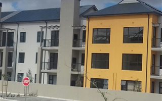 2 Bedroom Flat in Buh-Rein Estate