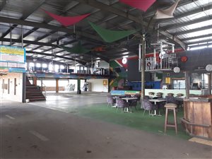 2000 m² Commercial space in Westville
