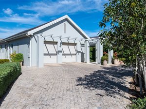 4 Bed House in Val de Vie