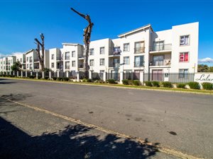 2 Bed Apartment in Van Der Stel