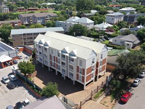 2 Bed Apartment in West Hill