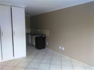 Studio Apartment in Dorandia