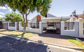 3 Bedroom House in Plumstead