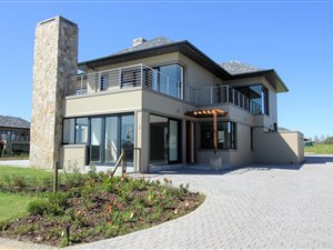 4 Bed House in Fancourt