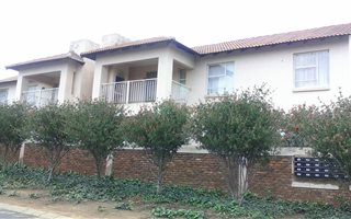 2 Bedroom Apartment in Rensburg