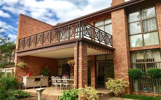 4 Bedroom Townhouse in Oak Park